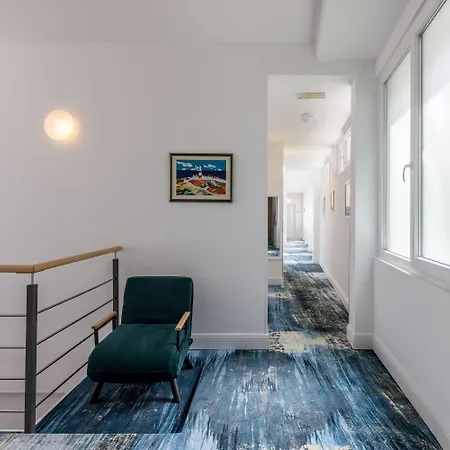 Hotel Annex Building Of Art 3*