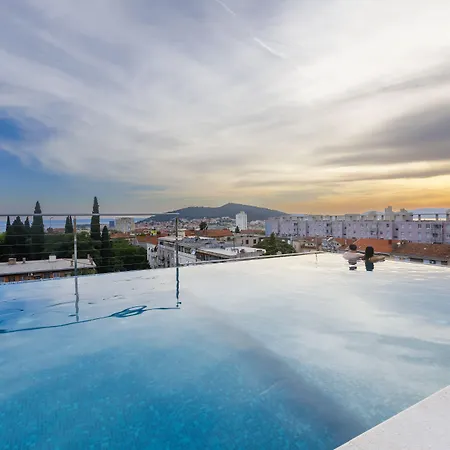 Annex Building Of Art