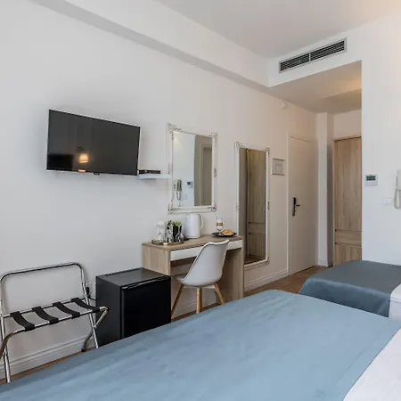 Annex Building Of Art 3*