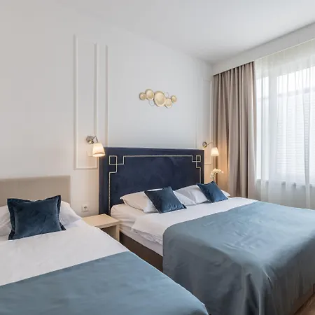 Annex Building Of Art 3* Split