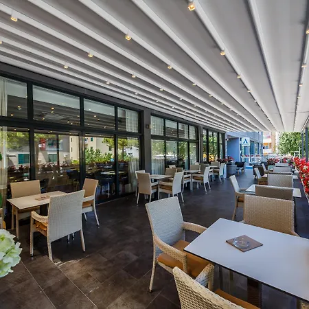 Annex Building Of Art Hotel Split