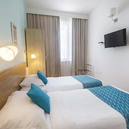 Annex Building Of Art Hotel Split