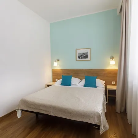 Annex Building Of Art 3*