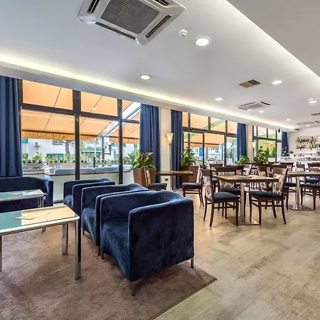 Annex Building Of Art 3* Split