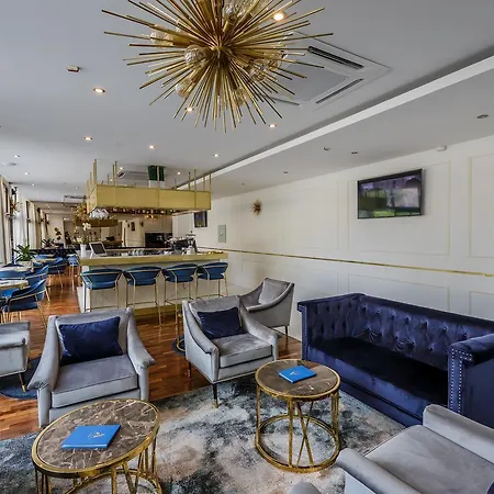 Annex Building Of Art 3* Спліт