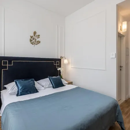 Annex Building Of Art