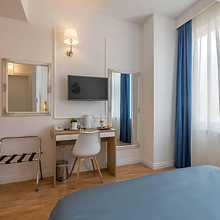 Annex Building Of Art 3* Спліт