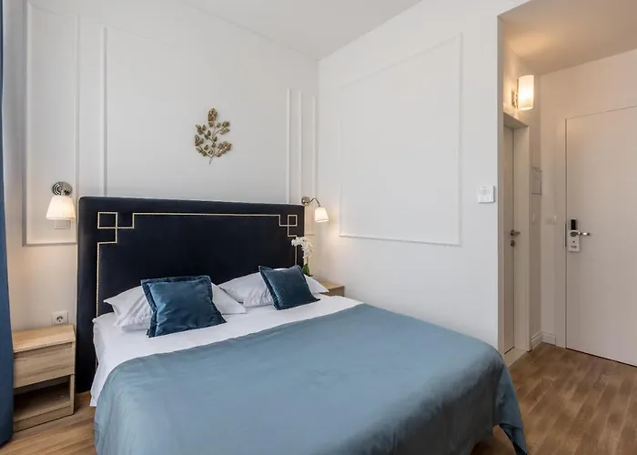 Annex Building Of Art