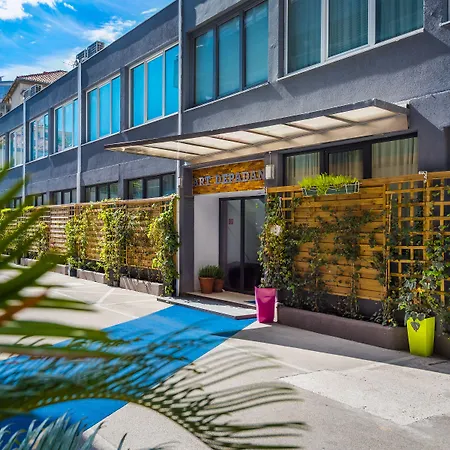 Annex Building Of Art Split