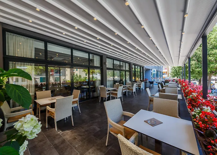 Annex Building Of Art Hotel Split