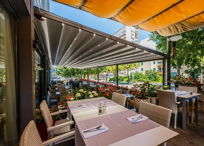 Hotel Annex Building Of Art Split