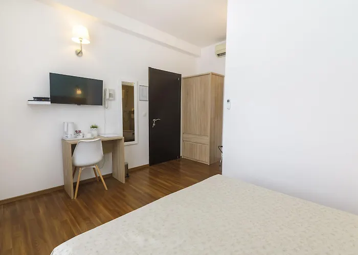 Annex Building Of Art 3*