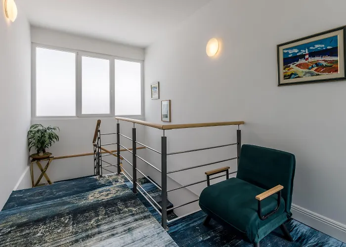 Hotel Annex Building Of Art 3*